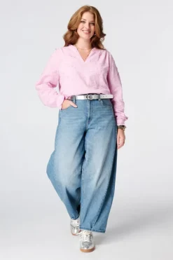 Blouse avec broderies