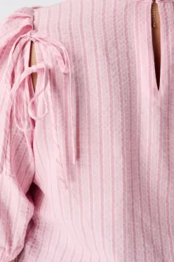 Blouse avec nœuds