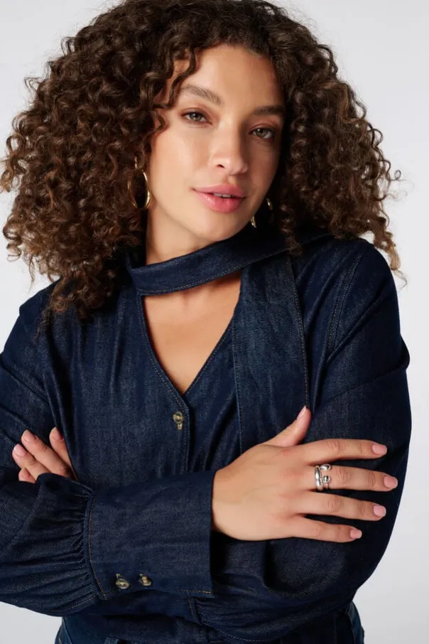 Blouse en denim avec foulard