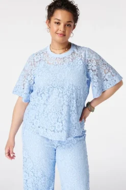 Blouse en dentelle