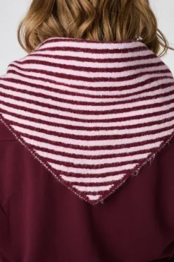 Foulard triangulaire