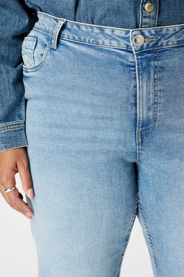 Jean straight leg LILY