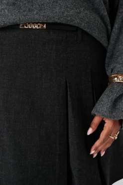 Jupe plissée avec ceinture