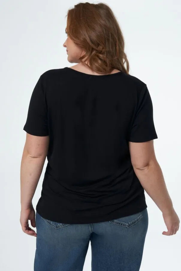 Lot de 2 t-shirts avec col en V