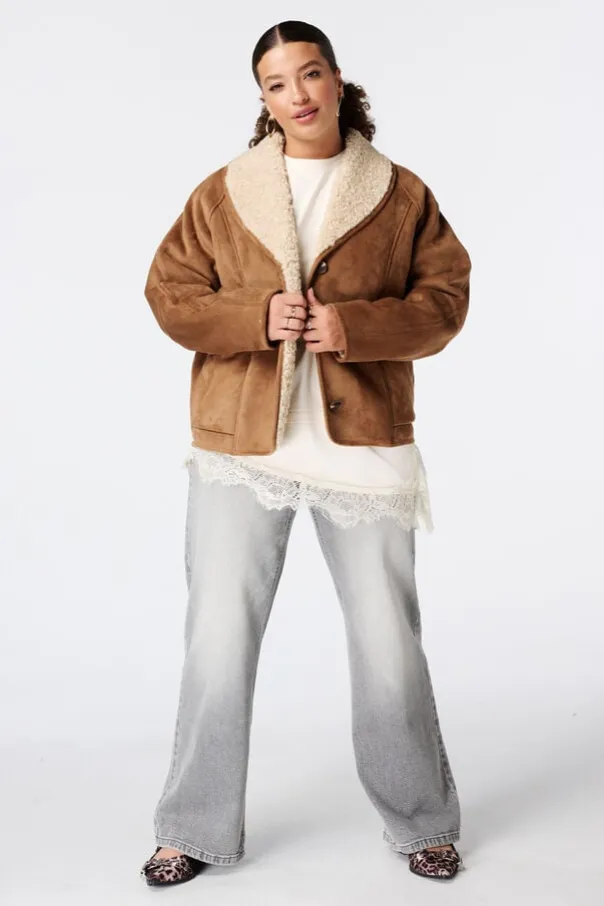 Manteau aspect suédine avec col en teddy