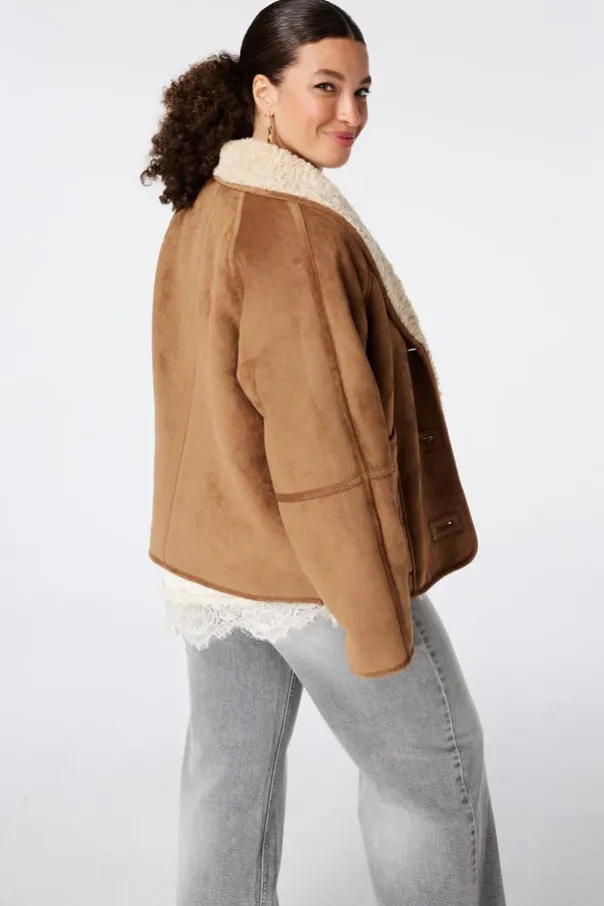 Manteau aspect suédine avec col en teddy