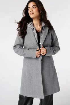 Manteau à capuche