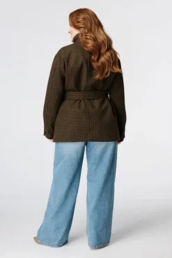 Manteau à carreaux avec col montant