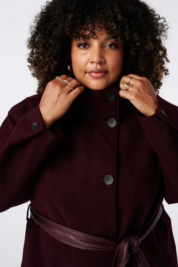 Manteau mi long avec col montant