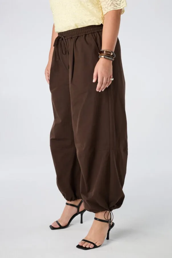 Pantalon barrel avec cordon de serrage