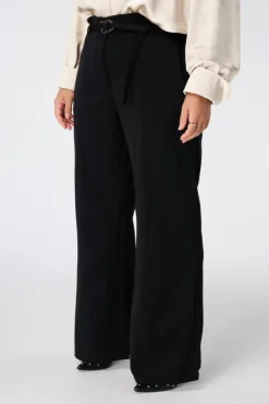 Pantalon droit avec ceinture