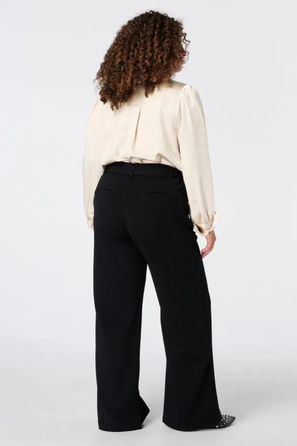 Pantalon droit avec ceinture
