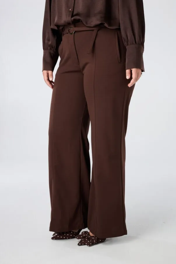 Pantalon droit avec ceinture