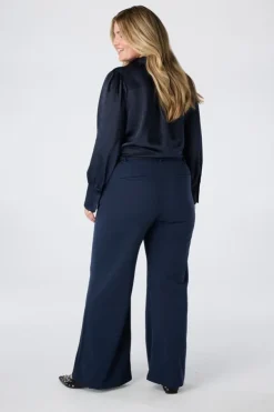 Pantalon droit avec ceinture
