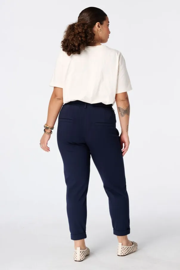 Pantalon fuselé à taille élastique