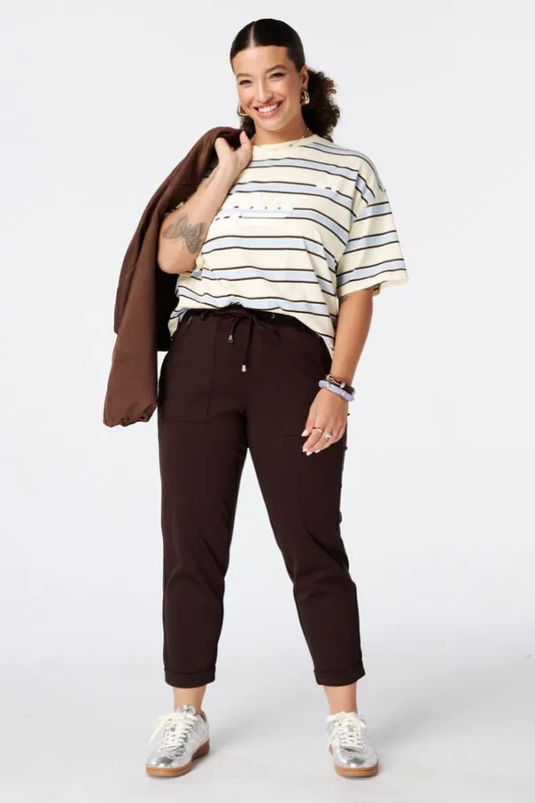 Pantalon fuselé à taille élastique