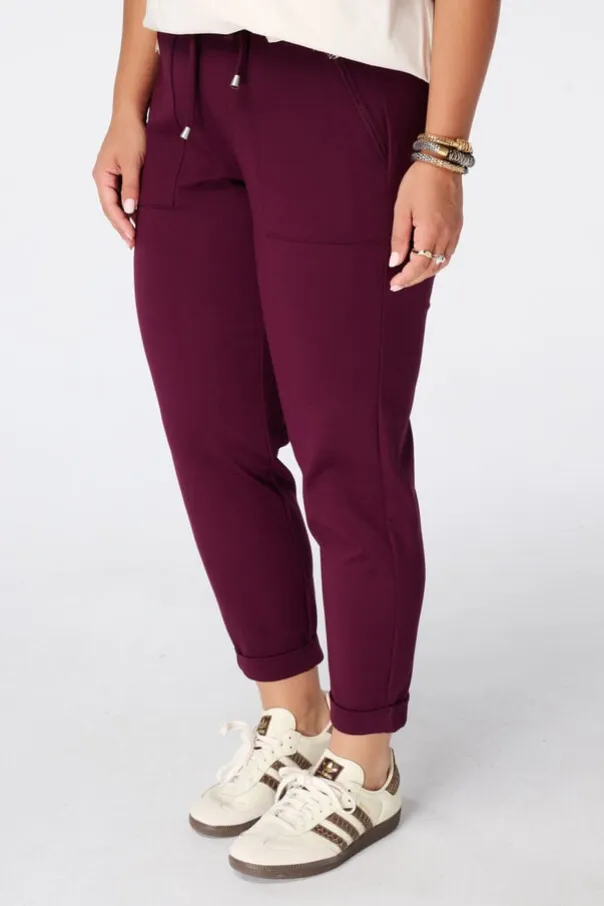 Pantalon fuselé à taille élastique