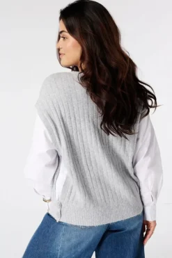 Pull avec manches de blouse contrastantes