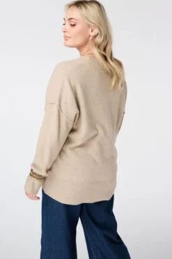 Pull à col en V