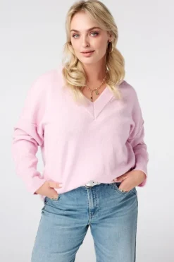 Pull à col en V
