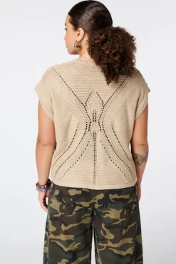 Pull en crochet à manches courtes