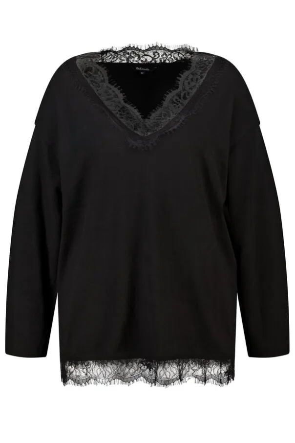 Pull en maille fine avec dentelle