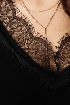 Pull en maille fine avec dentelle