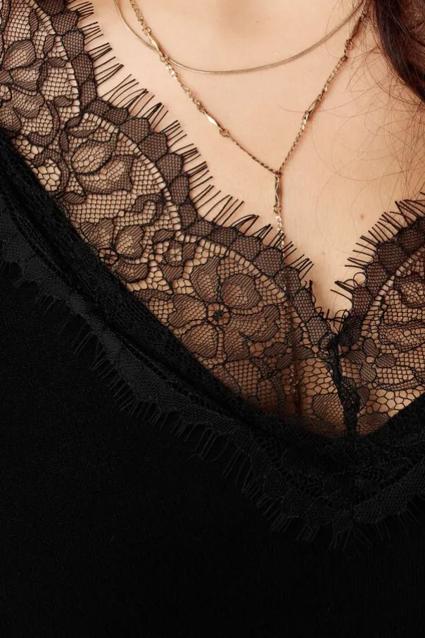Pull en maille fine avec dentelle