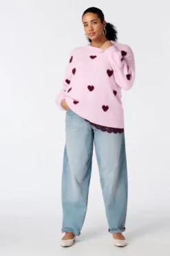 Pull à motif cœurs