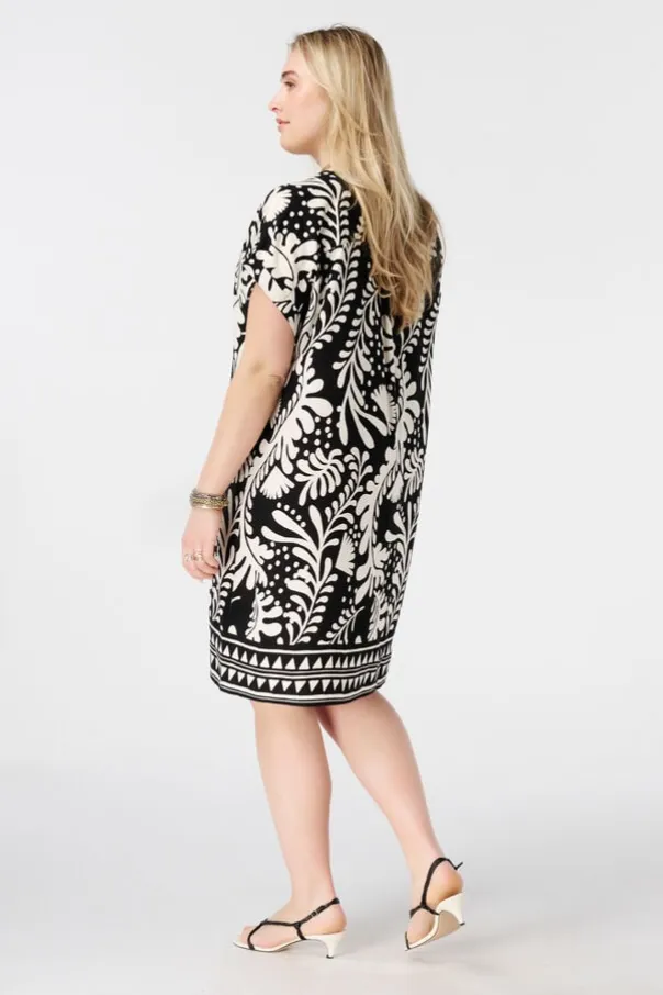 Robe à encolure en V