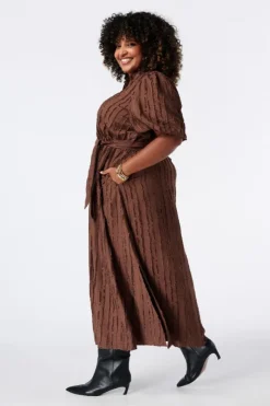 Robe midi à ceinture