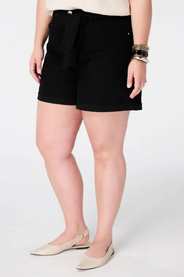 Short en denim avec ceinture