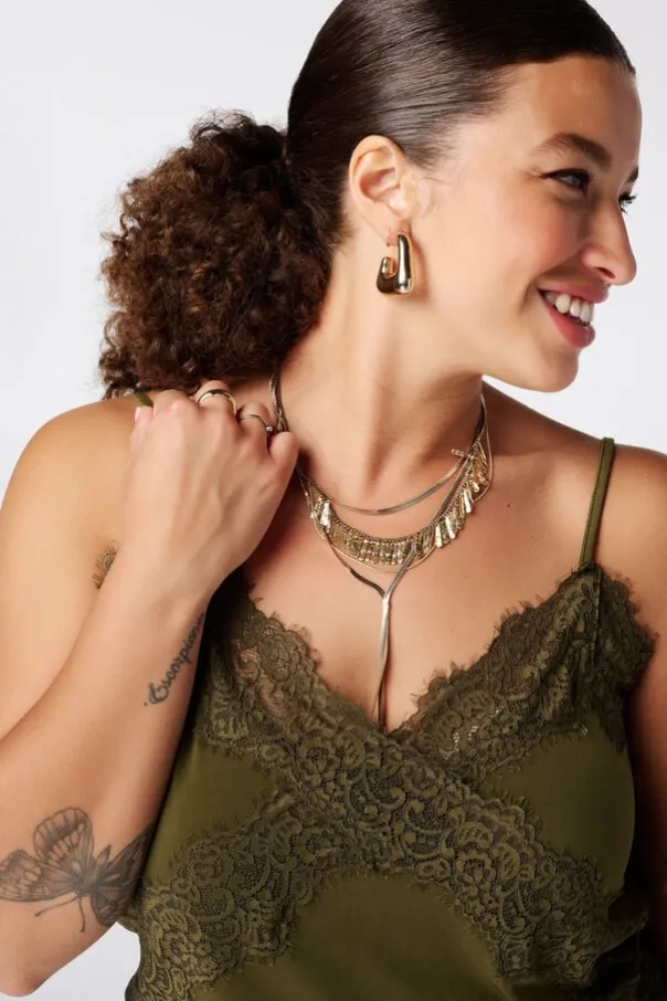 Top longue avec dentelle