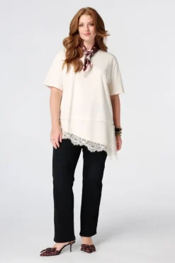 T shirt avec dentelle