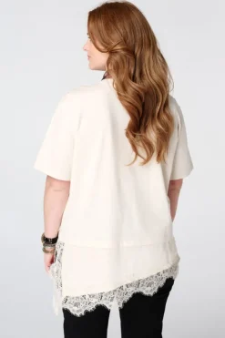 T shirt avec dentelle