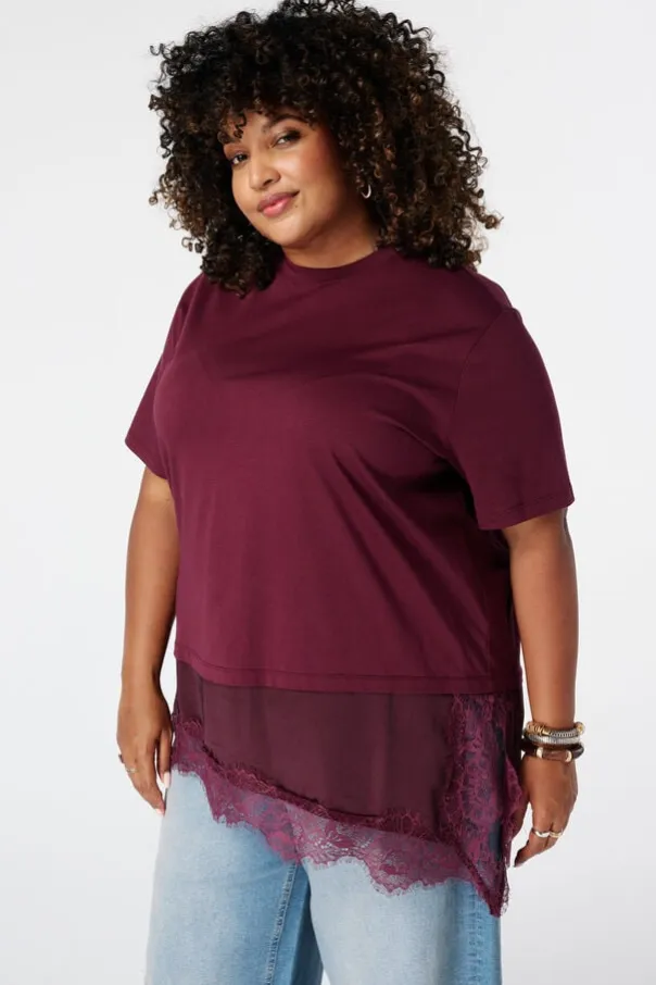 T shirt avec dentelle