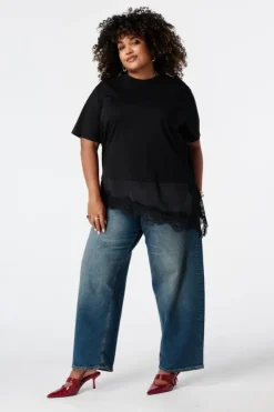 T shirt avec dentelle