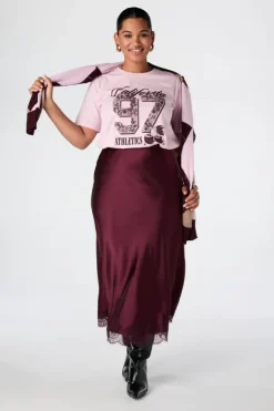 T shirt avec illustration en dentelle