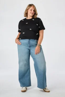 T shirt avec nœuds en satin