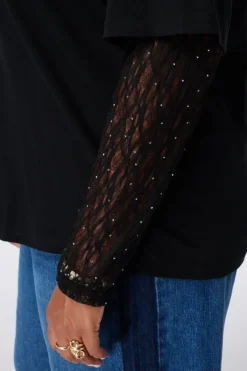 T shirt à manches en dentelle