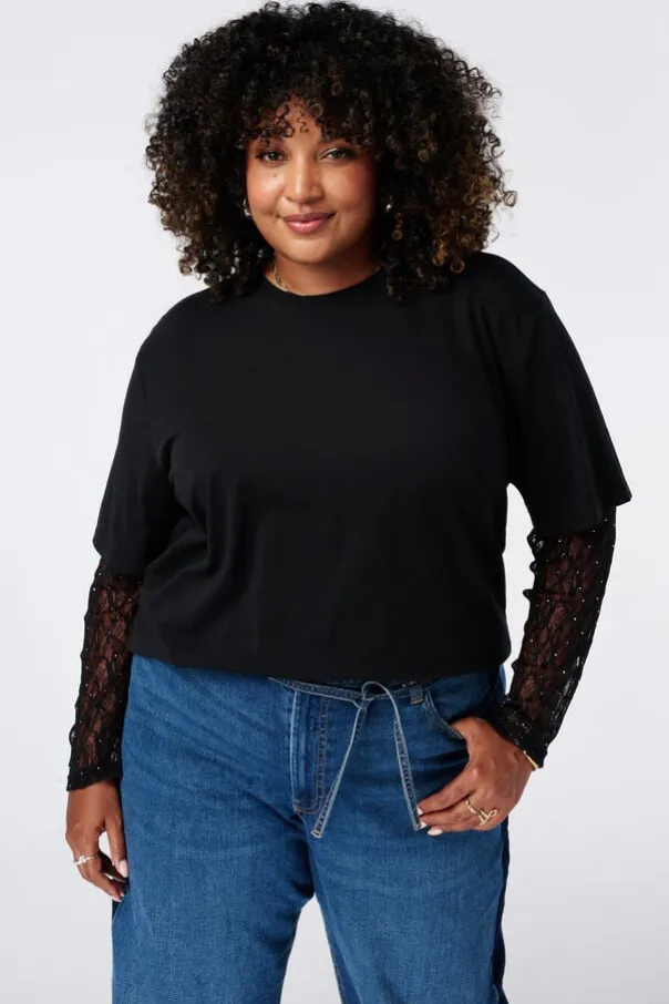 T shirt à manches en dentelle