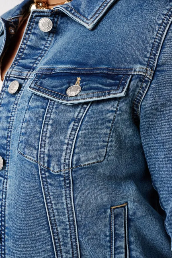 Veste en jean avec fermeture à boutons