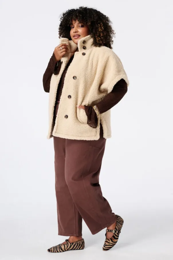 Veste teddy à manches courtes